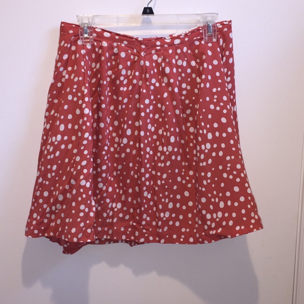 CORAL POLKA DOT SKIRT! Cute and flowy!